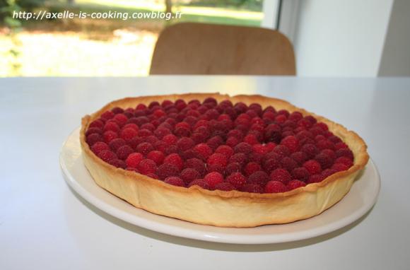 http://axelle-is-cooking.cowblog.fr/images/Tarteauxframboises2signee.jpg