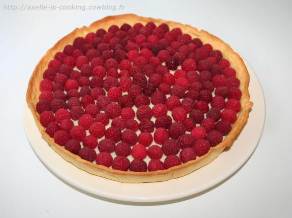 http://axelle-is-cooking.cowblog.fr/images/Tarteauxframboises3signee.jpg